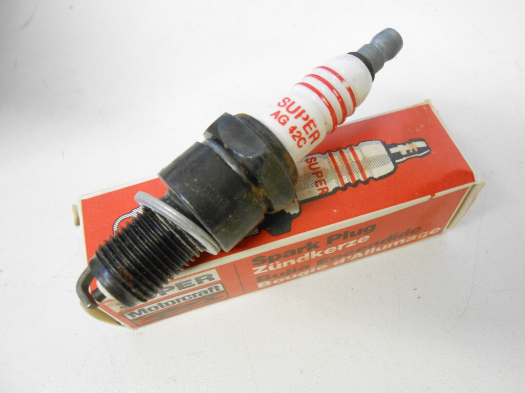 Ford Military Vehicle Car Van Motorcraft Spark Plugs AG42C x 10 - Image 2