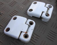 Land Rover Defender 110 Rear Side OS Passengers Door Upper/Lower Hinge Set
