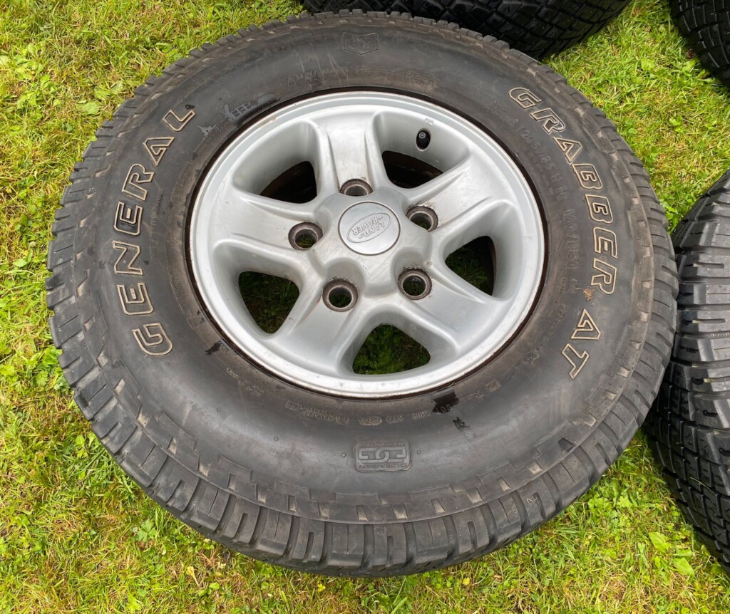 Defender Boost Rims Land Rover Defender 90/110 Boost Alloy Wheels 235/85 16 General Grabber ...