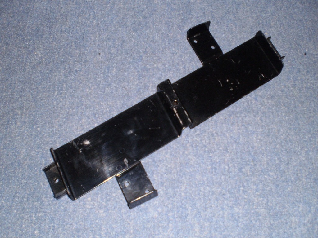 Land Rover Military Defender Wolf 90/110/ WMIK XD TUL/TUM Battery Clamp NEW
